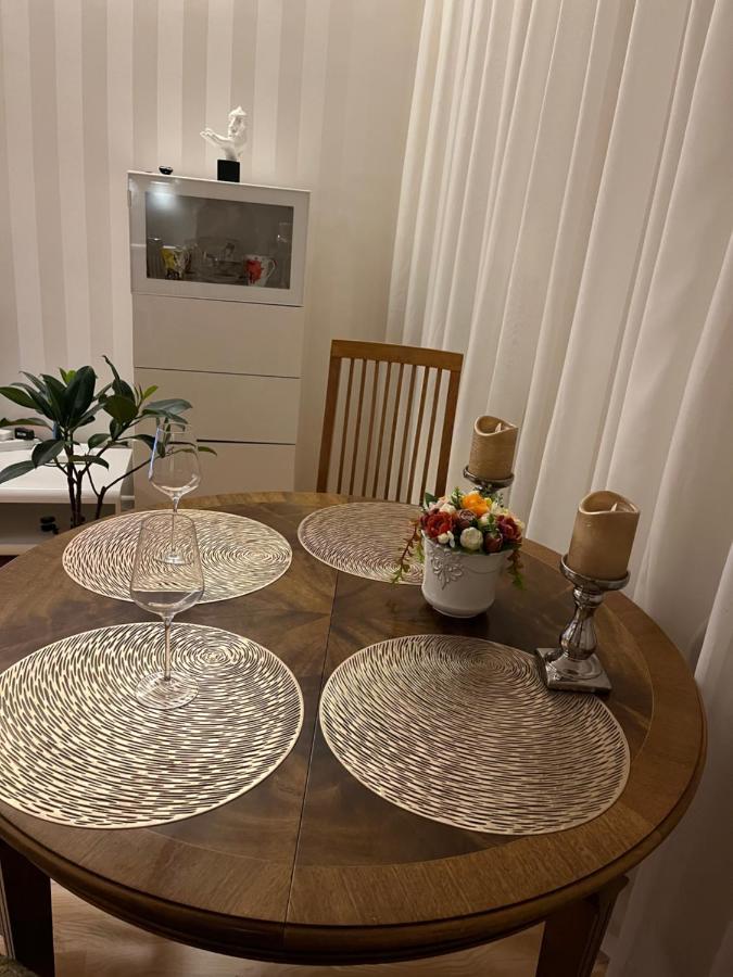 Provence Style Apartment In Old Town Klaipėda Kültér fotó